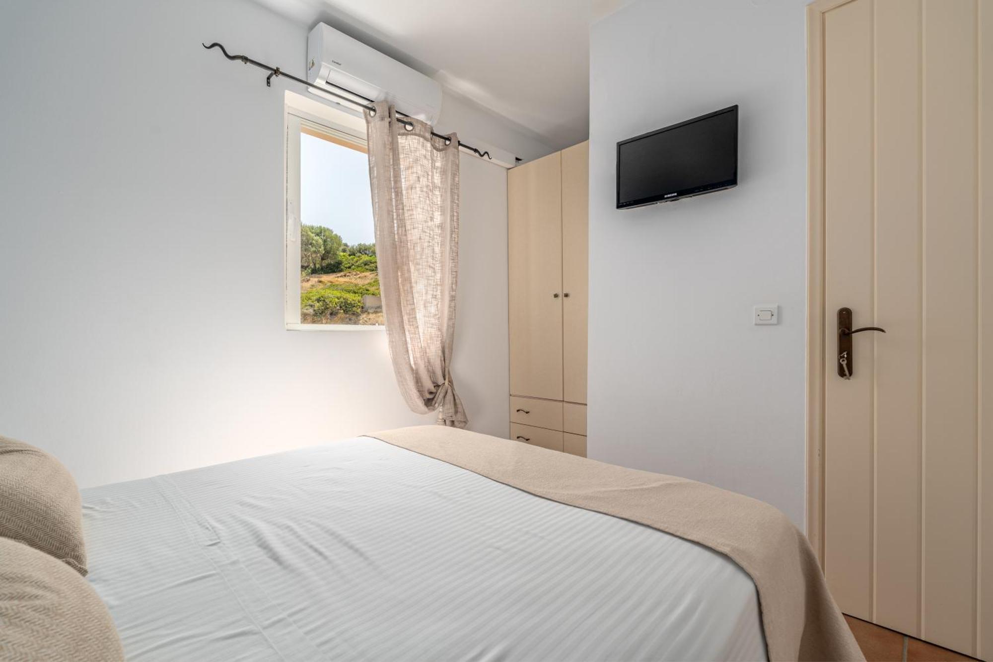 Niovi Seaview Apartment Agio Apóstoloi